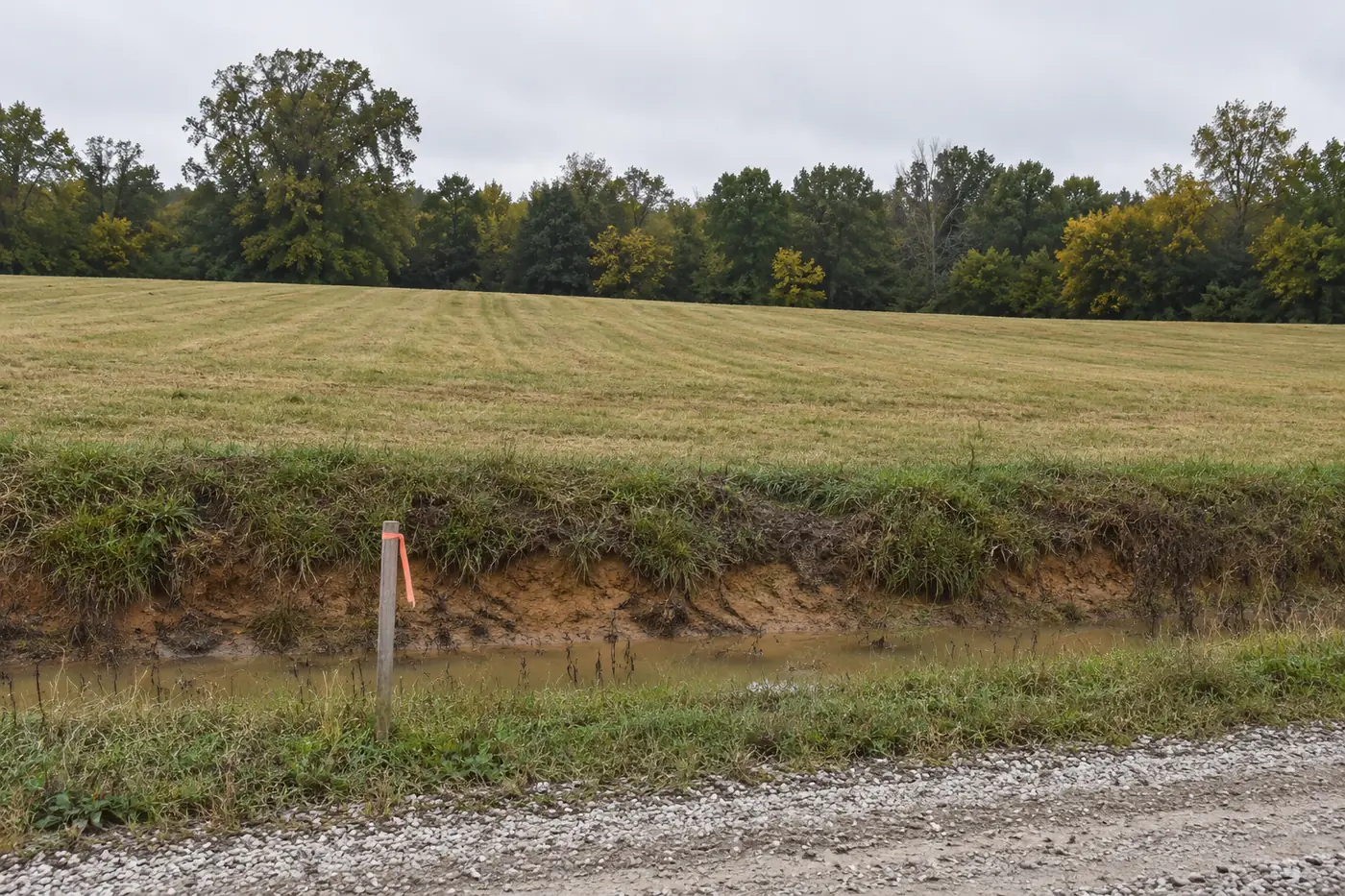 Unimproved building lot on a gravel township road in Warren County, Ohio